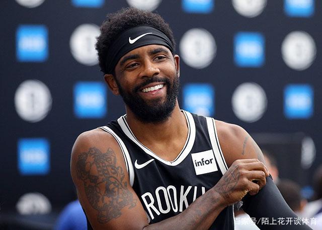 开局平推！佩雷拉1分20秒TKO安卡拉耶夫，重夺轻重量级世界冠军