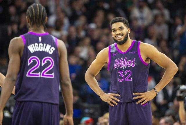 迪乌夫：过去我从没踢过右路，但只要能帮助球队我都愿意去做