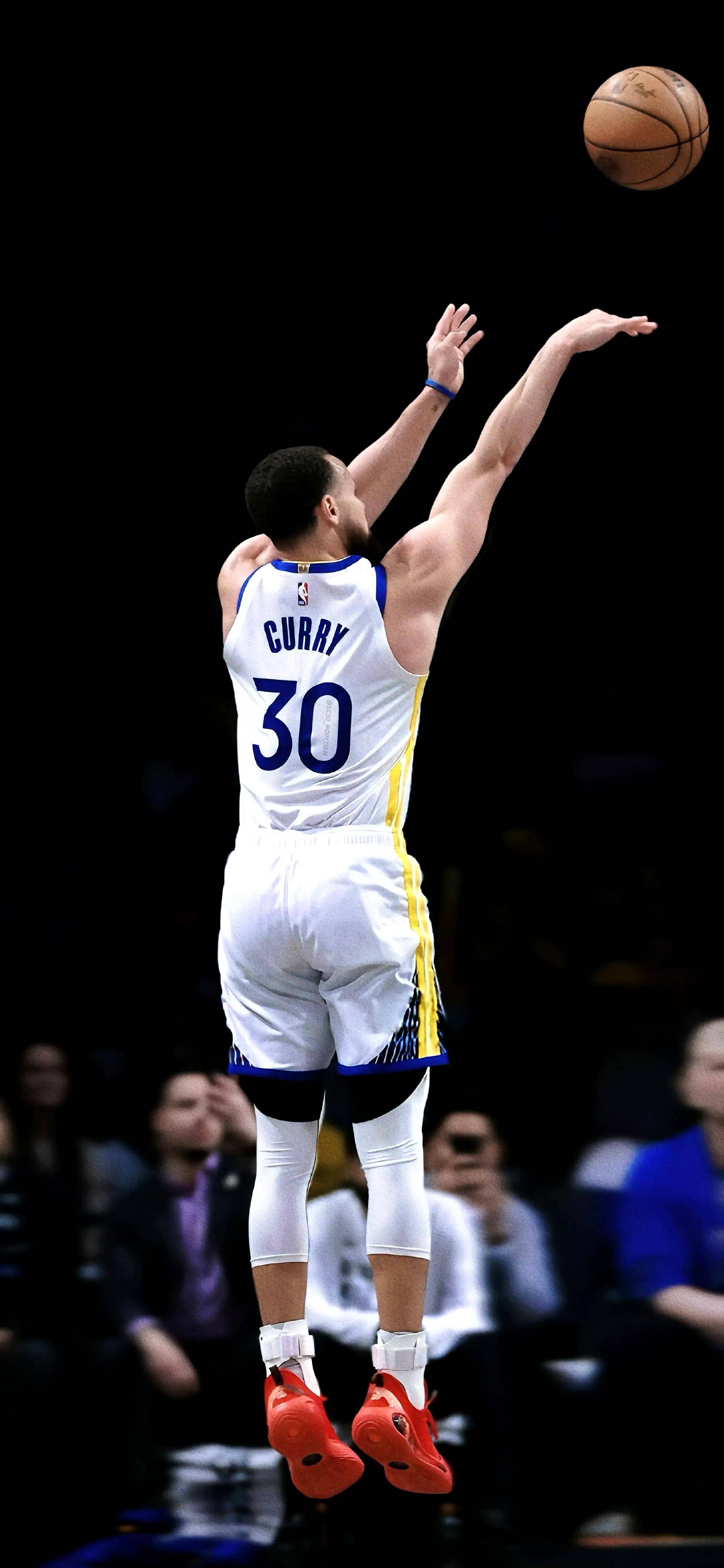 马丁内斯：C罗在葡萄牙不存在“特殊待遇”，每名球员都应被认真对待