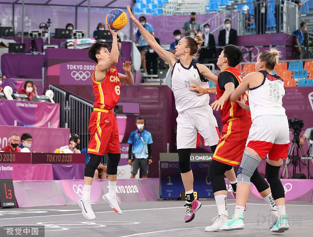 镜报：曼联100英镑开放球迷参观卡灵顿新基地，可进入更衣室