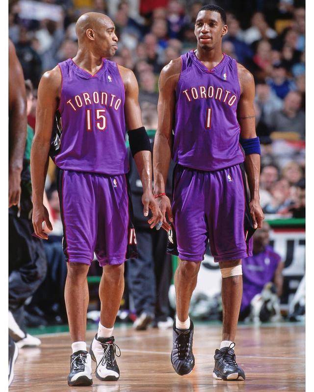 邮报：布拉德利有望出战利兹联，弗林蓬将在本月中旬复出